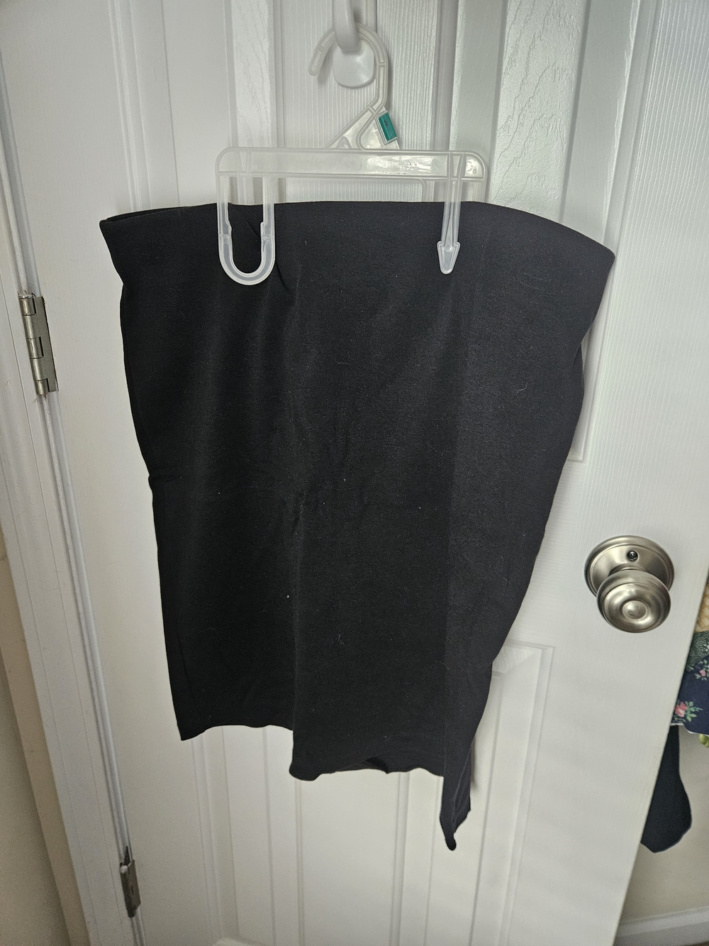 Old Navy Black Pencil Skirt - Sleek Tube Style